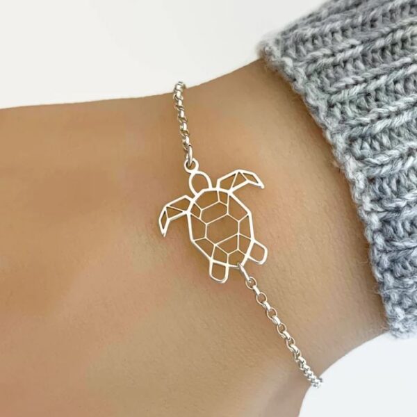 La Signification Profonde du Bracelet Tortue dans la Culture et la Spiritualité Française